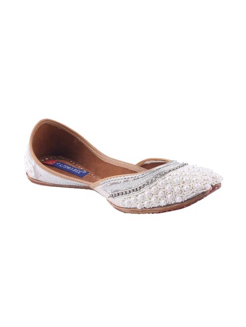 silver slip on jutis - 15802301 - Very Small Image - 1