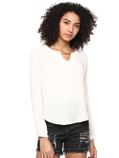 keyhole neck curved hem top - 15810613 - Very Small Image - 1