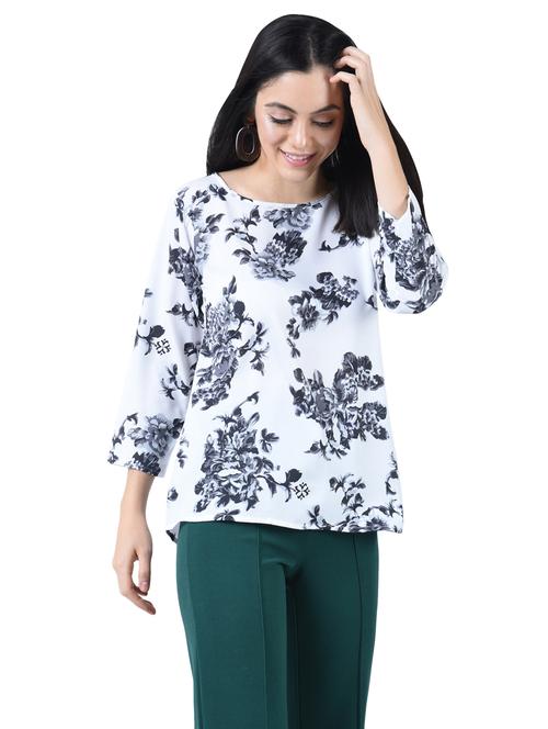 floral round neck top - 15818752 - Very Small Image - 1