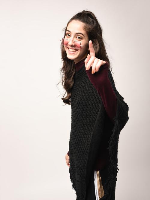 fringed hem v-neck poncho - 15823480 - Very Small Image - 1