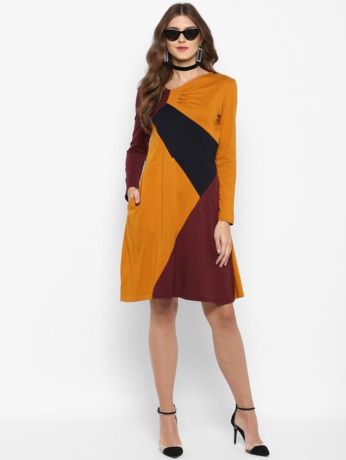 color block pocket detail dress - 15833441 - Very Small Image - 1