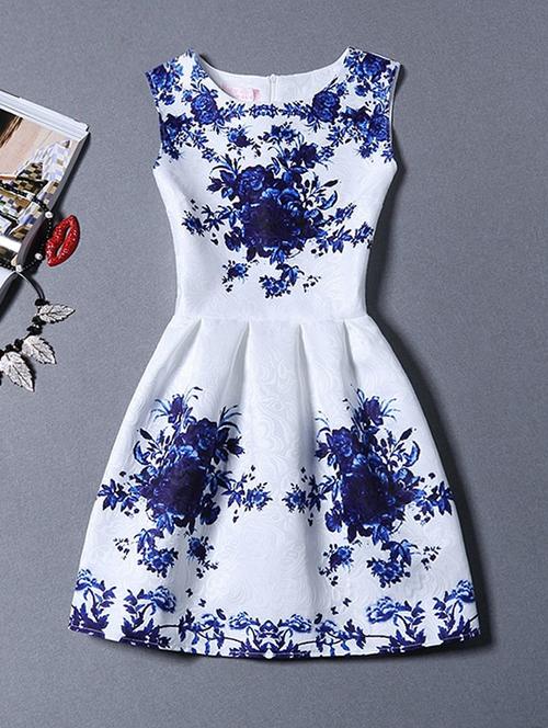 sleeveless floral pleated dress - 15844163 - Very Small Image - 1