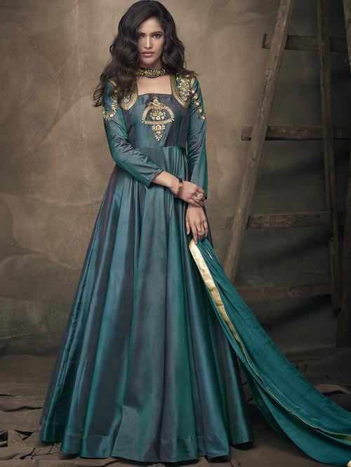 embroidered flared suit set - 15855769 - Very Small Image - 1