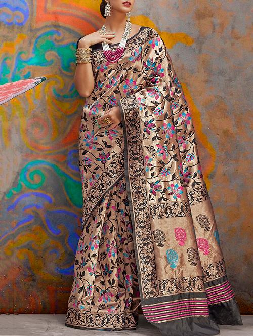 floral zari motif banarasi saree with blouse - 15863643 - Very Small Image - 1