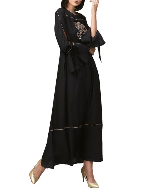 embroidered flared dress - 15870476 - Very Small Image - 1