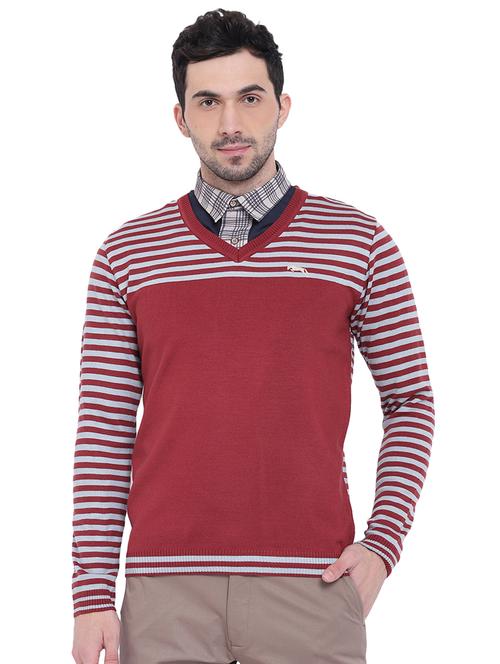 red acrylic pullover - 15871165 - Very Small Image - 1