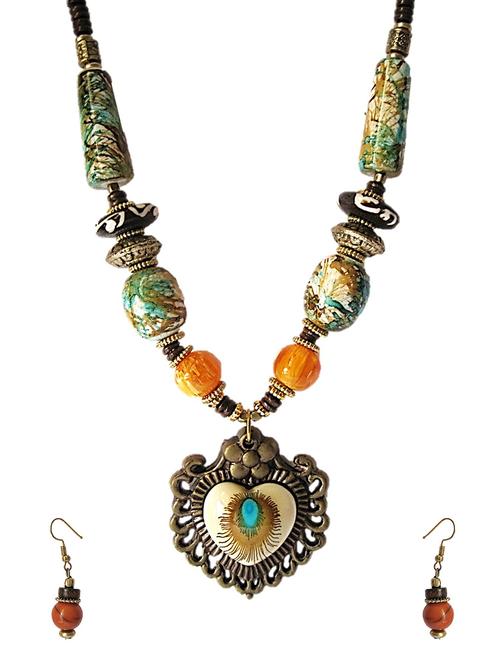 multi colored metal set - 15874935 - Very Small Image - 1