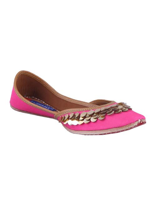 pink slip on jutis - 15897278 - Very Small Image - 1