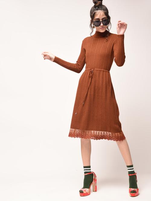 turtle neck drawstring waist dress - 15900937 - Very Small Image - 1