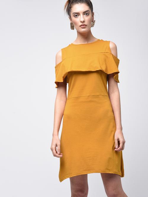 cut out back ruffled cold shoulder dress - 15908202 - Very Small Image - 1