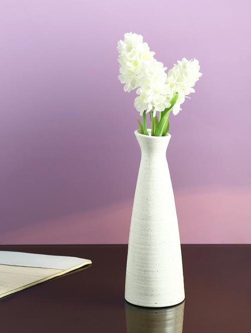 conventional jar styled white ceramic vase - 15938815 - Very Small Image - 1