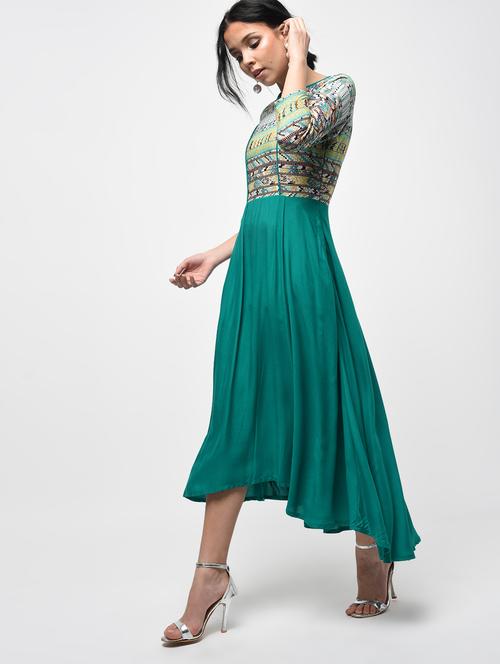 piping detail high low dress - 15943839 - Very Small Image - 1