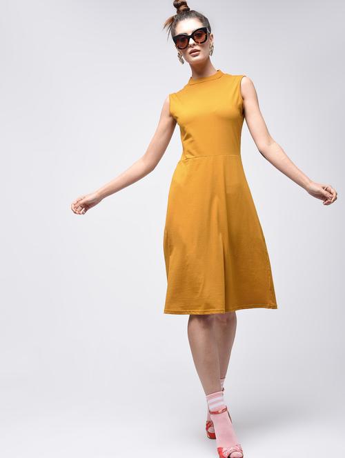 cut out back a-line dress - 15945473 - Very Small Image - 1