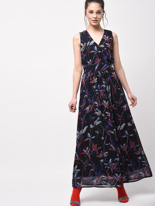 v-neck flared maxi dress - 15946342 - Very Small Image - 1