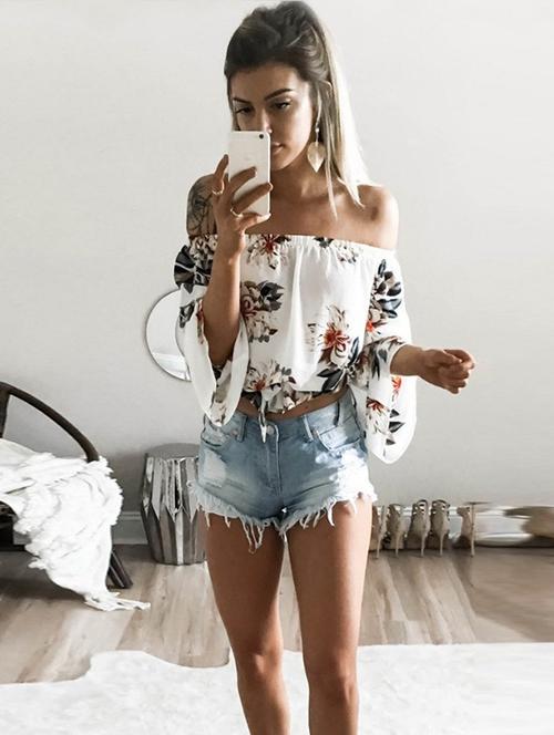 off shoulder floral crop top - 15950953 - Very Small Image - 1