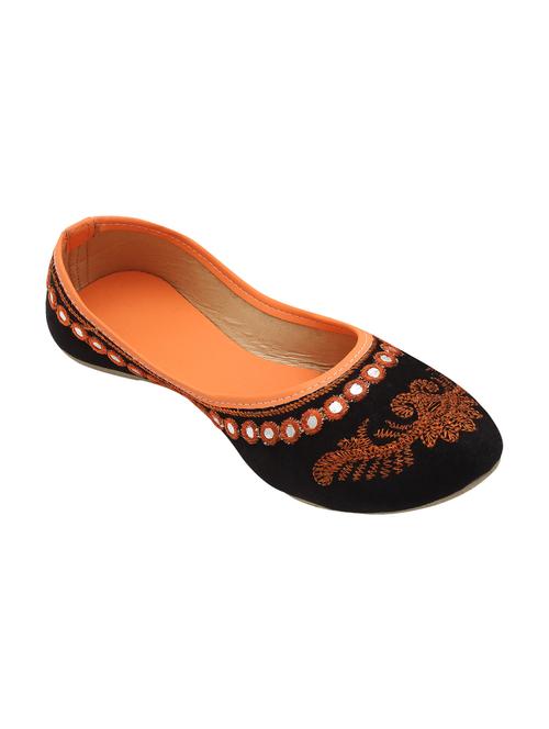 orange slip on jutis - 15962899 - Very Small Image - 1