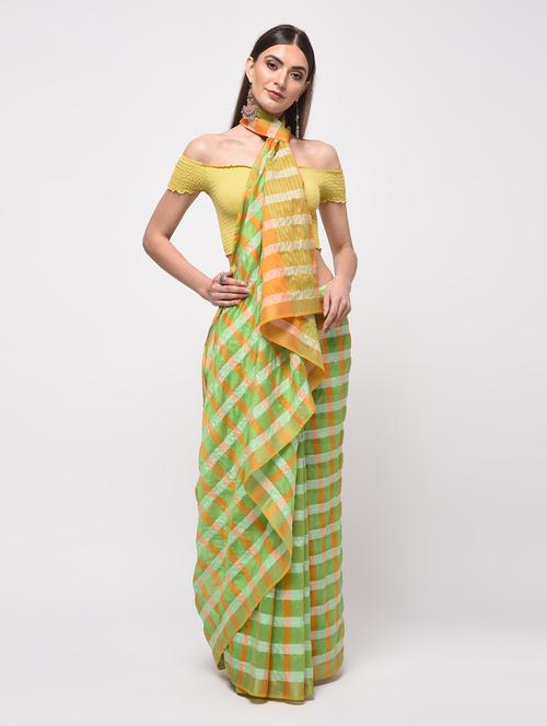 contrast checkered woven saree with blouse - 15987542 - Very Small Image - 1