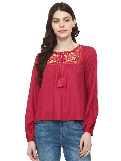 tie up embroidered boxy top - 15988242 - Very Small Image - 1