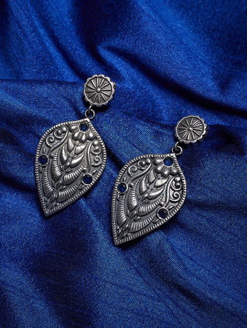 silver oxidized drop earring - 15997303 - Very Small Image - 1