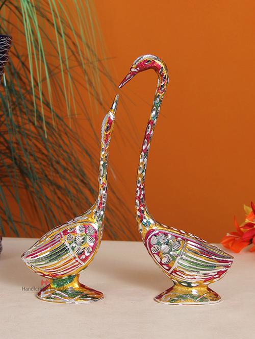 handicrafts paradise pair of kissing swan /duck home decor showpiece in white metal - 10.5 inch ( multi color ) - 15999221 - Very Small Image - 1
