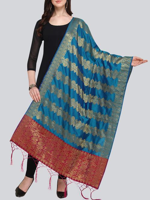 contrast pallu banarasi dupatta with tassels - 16050903 - Very Small Image - 1
