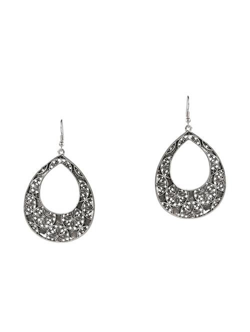 silver metal hoop earring - 16099073 - Very Small Image - 1
