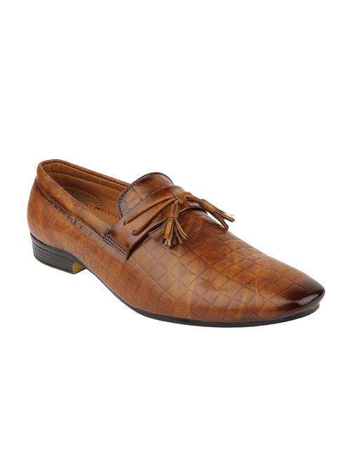 tan patent leather moccasins - 16120596 - Very Small Image - 1