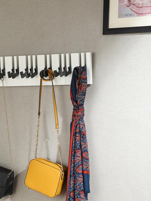 design o vista piano hook - 16134216 - Very Small Image - 1