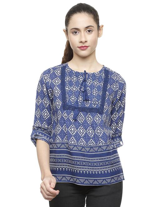 tie up neck printed top - 16220963 - Very Small Image - 1