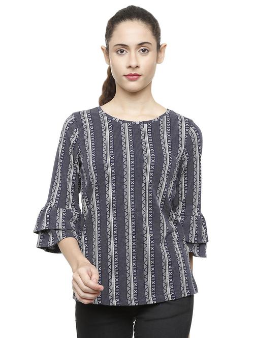flute sleeved printed top - 16220966 - Very Small Image - 1