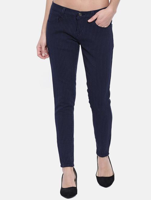 pinstriped ankle length jeans - 16233302 - Very Small Image - 1