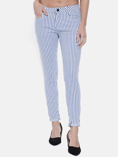 turn up hem striped jeans - 16233306 - Very Small Image - 1