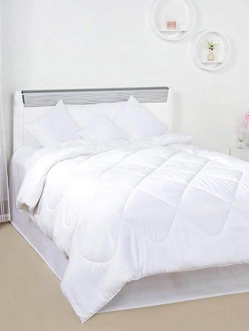 white cotton with microfibre filling comforter - 200 gsm - 16236557 - Very Small Image - 1