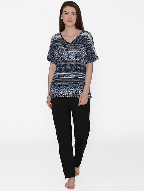 v-neck top and pajama set - 16259364 - Very Small Image - 1