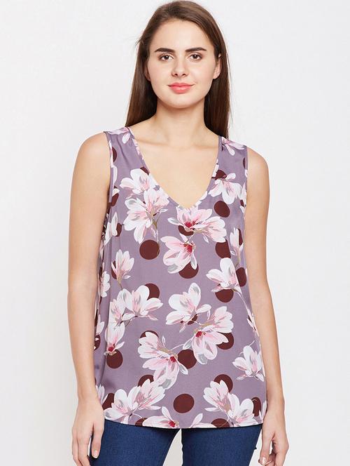 v-neck floral top - 16274819 - Very Small Image - 1