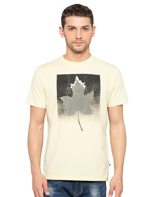 yellow chest print t-shirt - 16314335 - Very Small Image - 1