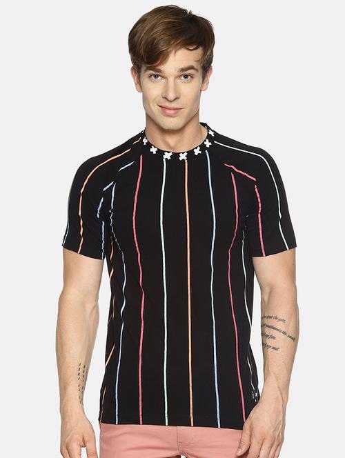 black striped t-shirt - 16345395 - Very Small Image - 1