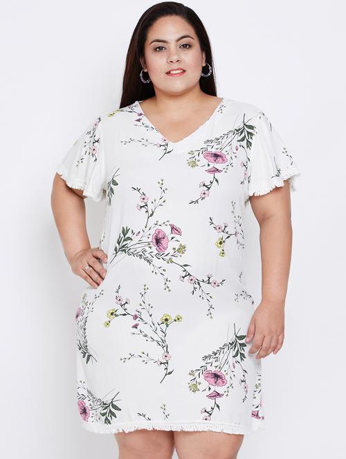 laced hem floral plus dress - 16348925 - Very Small Image - 1