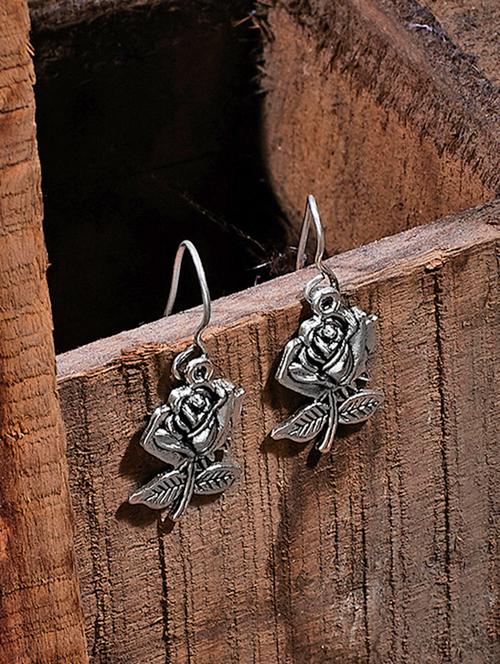 silver drop earring - 16360386 - Very Small Image - 1
