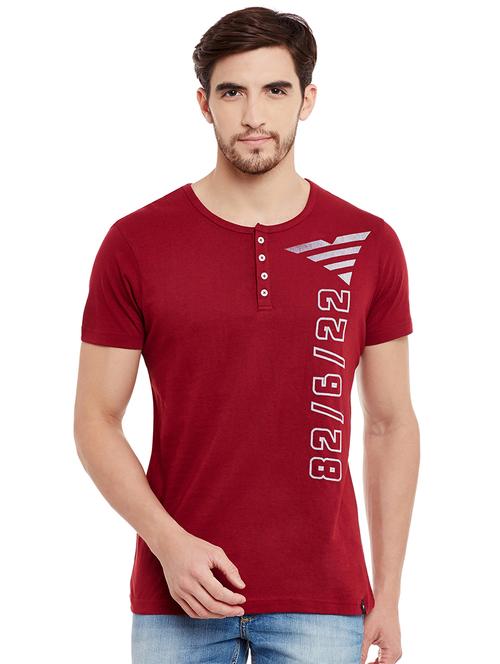 red chest print t-shirt - 16502441 - Very Small Image - 1