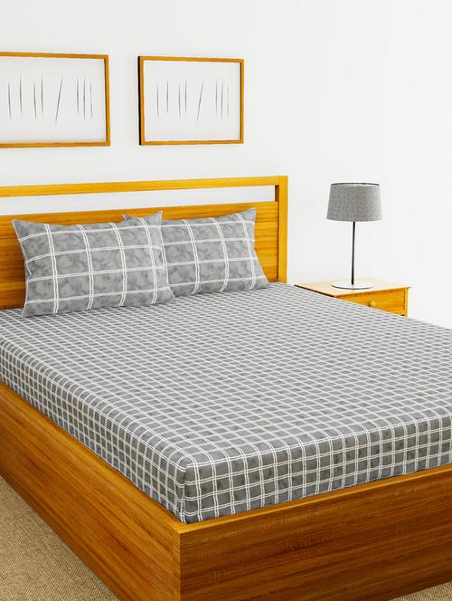 cotton double bedsheet with 2 pillow covers. - 16504681 - Very Small Image - 1