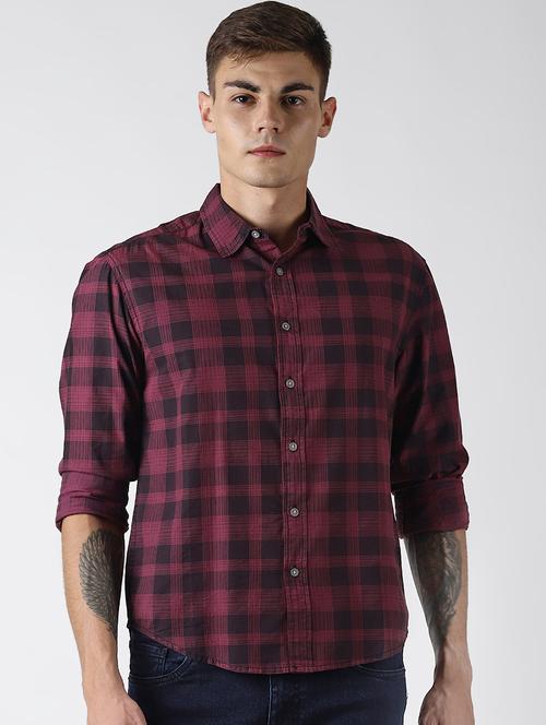 red checkered casual shirt - 16517892 - Very Small Image - 1