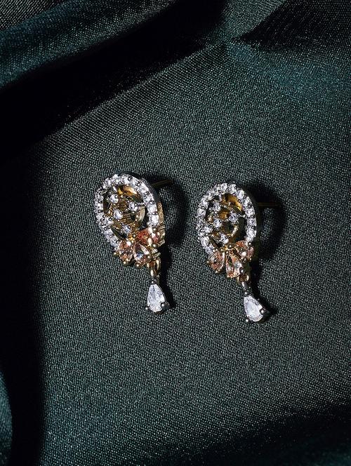 gold metal studs earring - 16532408 - Very Small Image - 1
