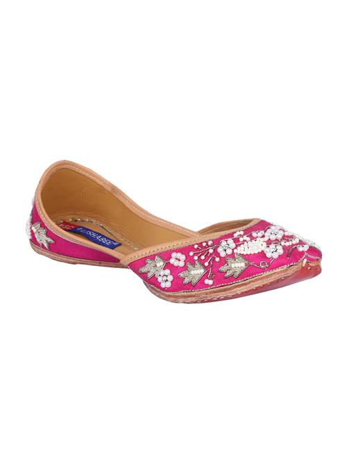 msc pink slip on jutis - 16548896 - Very Small Image - 1