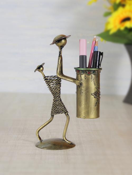 iron lady figure holding pen stand - 16559437 - Very Small Image - 1