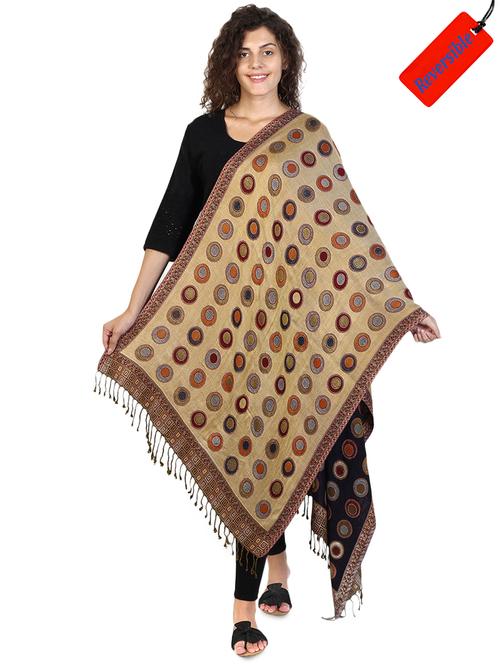 polka dot geometrical shawl - 16560684 - Very Small Image - 1
