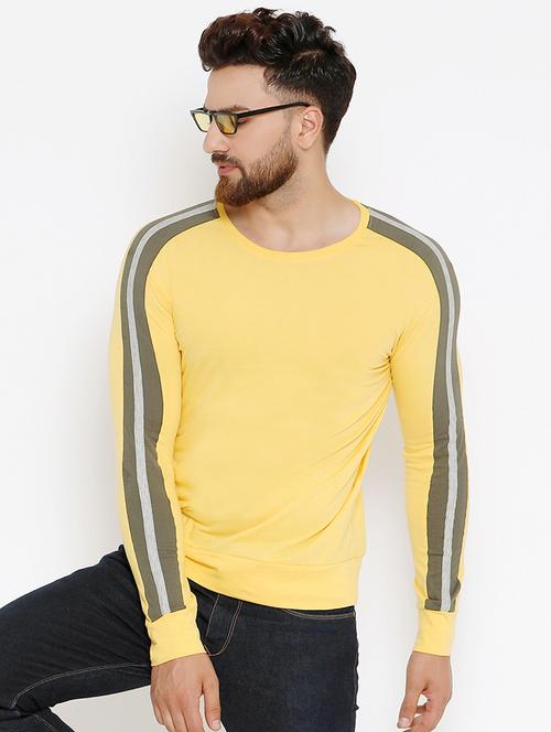 yellow taped t-shirt - 16567836 - Very Small Image - 1