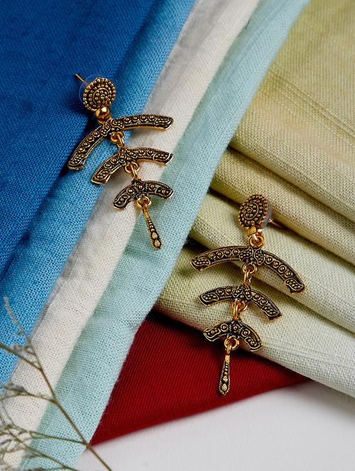 gold metal drop earring - 16585591 - Very Small Image - 1