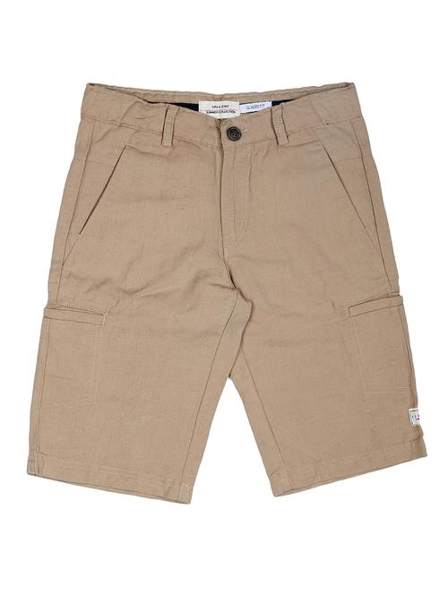 pocket patch three fourth shorts - 16593443 - Very Small Image - 1