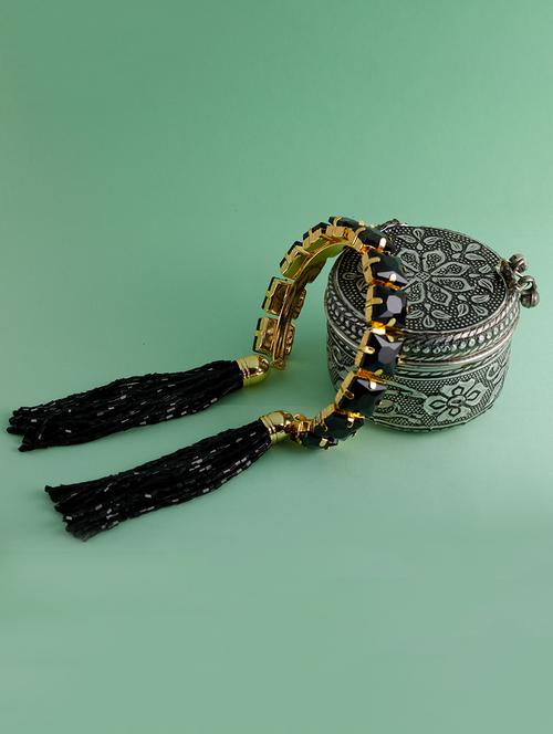 black metal bangle bracelet - 16598927 - Very Small Image - 1